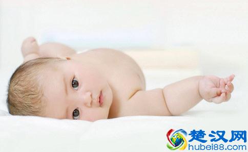 新生儿喝什么牌子的奶粉好?刚刚出生的婴儿喝什么奶粉好