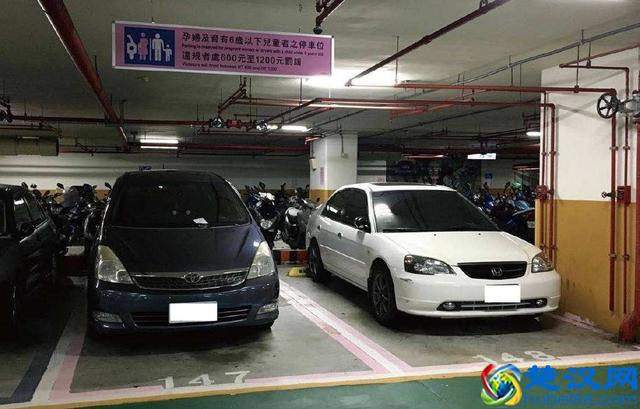 在地下停车场停车，不要找这4种车位，以免经常修车！