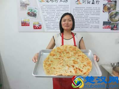 早餐小吃学做什么能摆摊卖的，一个或两个人就可以操作