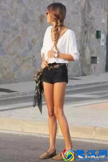 黑色裤子配什么颜色上衣?颜色搭配有技巧!