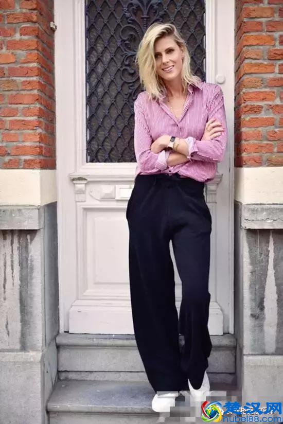 黑色裤子配什么颜色上衣?颜色搭配有技巧!