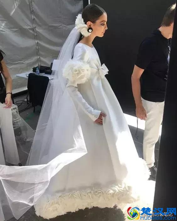 黑白颜色这么搭，让你时尚又有内涵！