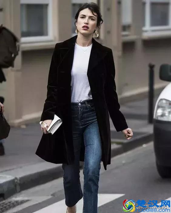 黑白颜色这么搭，让你时尚又有内涵！