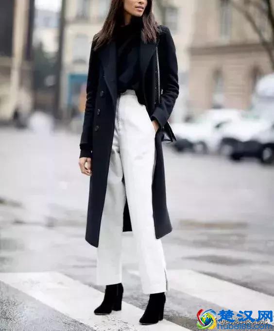 黑白颜色这么搭，让你时尚又有内涵！