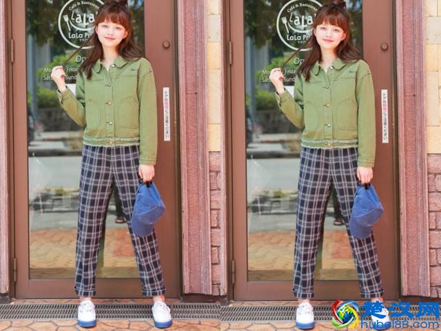 今年最流行的格子休闲裤，搭配对的上衣，复古又时尚！