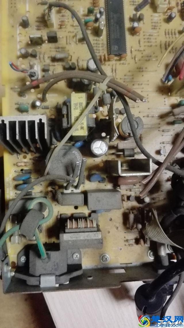 细致多图拆一个国产的飞利浦彩色显示器06年的