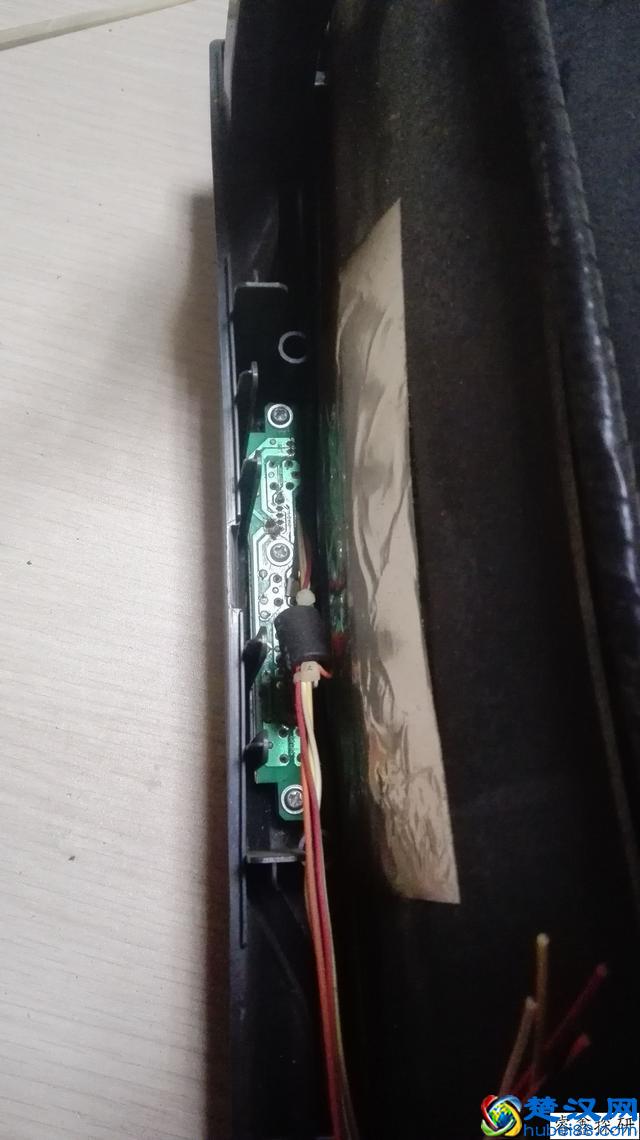 细致多图拆一个国产的飞利浦彩色显示器06年的