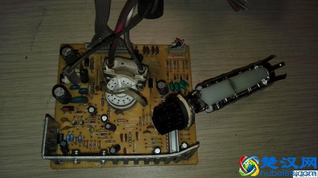 细致多图拆一个国产的飞利浦彩色显示器06年的