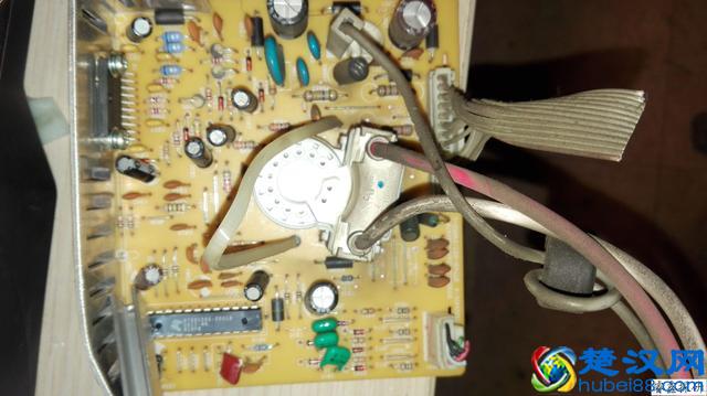 细致多图拆一个国产的飞利浦彩色显示器06年的