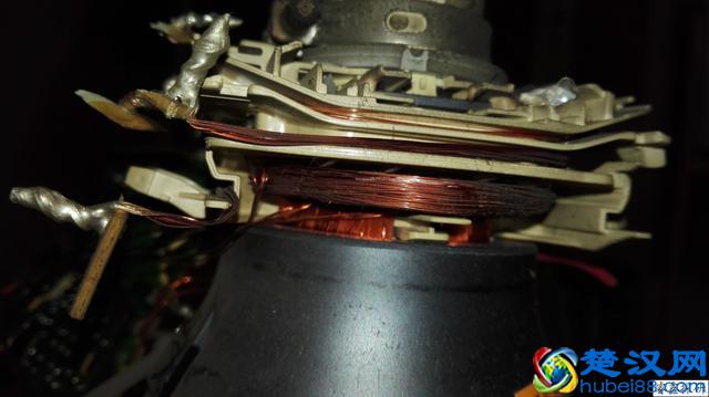 细致多图拆一个国产的飞利浦彩色显示器06年的