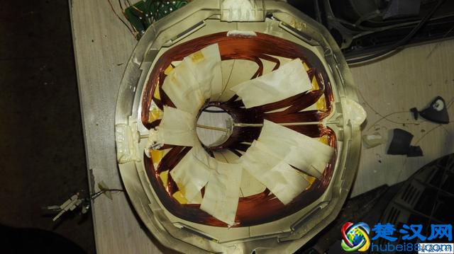 细致多图拆一个国产的飞利浦彩色显示器06年的