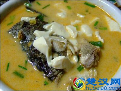 鱼怎么做才好吃，简单家常鱼的做法