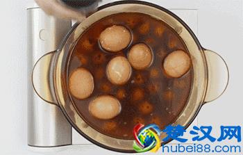 你知道茶叶蛋怎么煮才茶香味更浓，更入味吗？