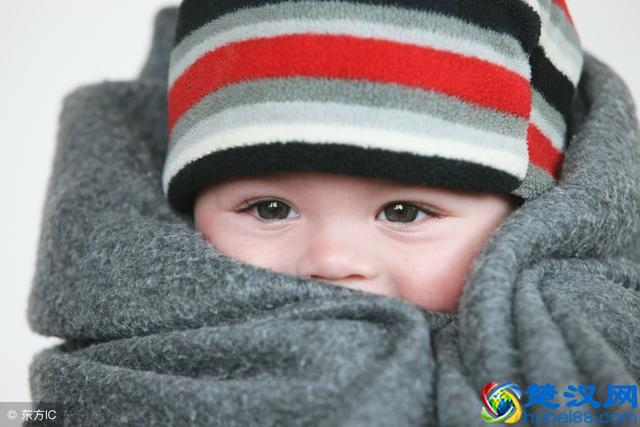 宝宝晚上睡觉出汗多是怎么回事