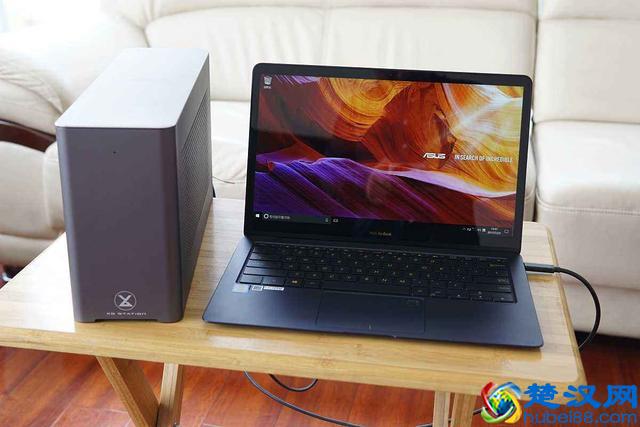 这款华硕笔记本，不仅性价比十足，而且还有意想不到的边框设计