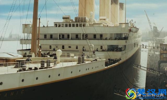 《泰坦尼克号》的船是怎么拍的，卡梅隆真的造了一条船吗？