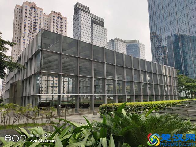 超广角镜头到底有没有用？拿着刚入手的vivo X27，笔者去扫了下街