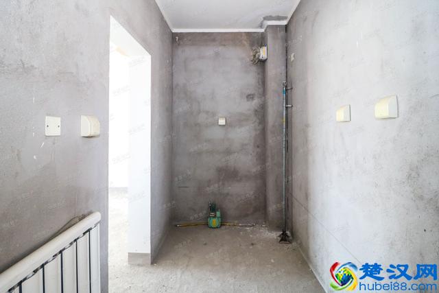 东丽核心区新上好房，均价1.8万的舒畅园二居室，首付仅48万！速看