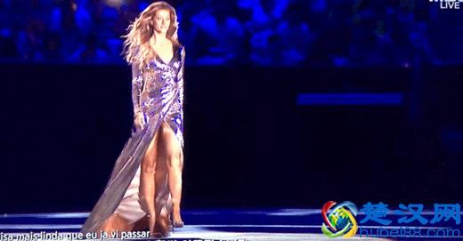 世界杯足球宝贝来了！个个都长腿细腰，美艳无双