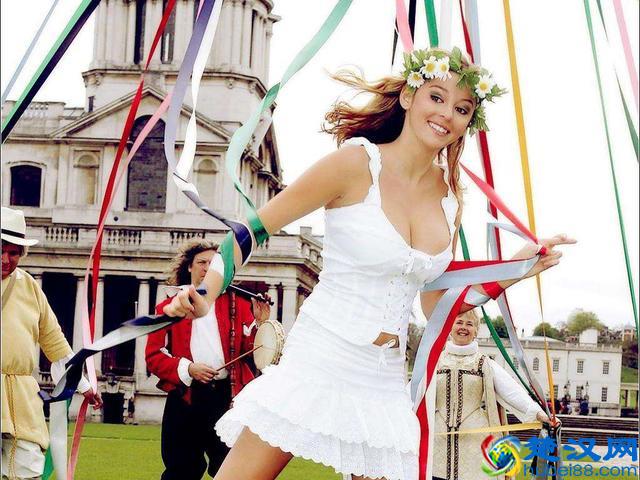 世界杯足球宝贝来了！个个都长腿细腰，美艳无双