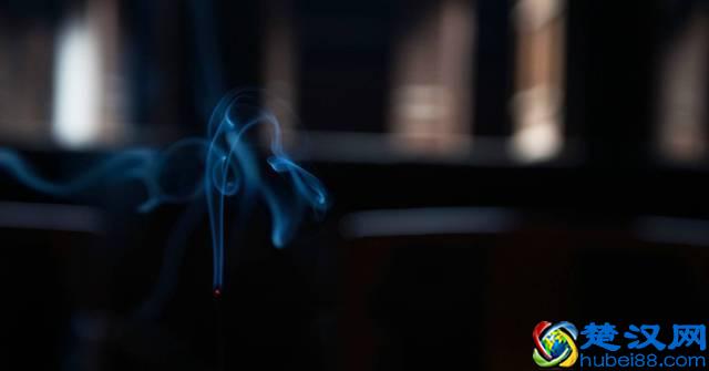 人无欲则刚，人无欲则明