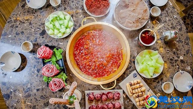 海底捞：锅里放的什么料？