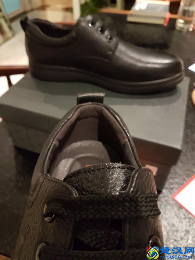 红蜻蜓鞋子怎么样，红蜻蜓男鞋真皮厚底商务休闲皮鞋使用介绍