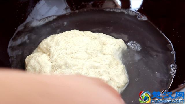 教你在家做凉皮，不开裂、不断开、不发粘，口感筋道特好吃