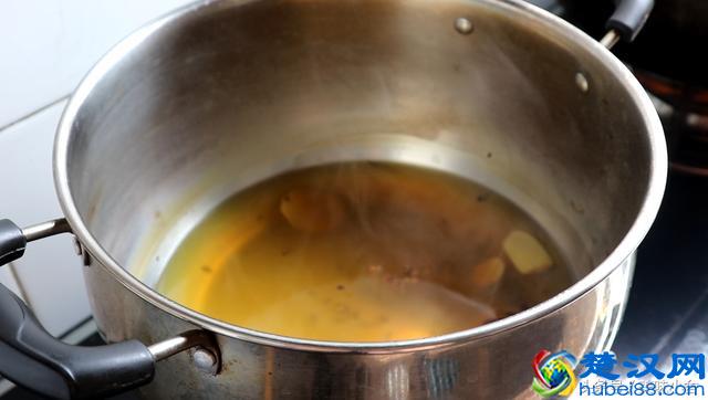 教你在家做凉皮，不开裂、不断开、不发粘，口感筋道特好吃