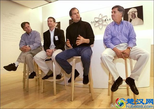 乔布斯后为何他是苹果CEO：7年前备受质疑，如今成就万亿美元市值