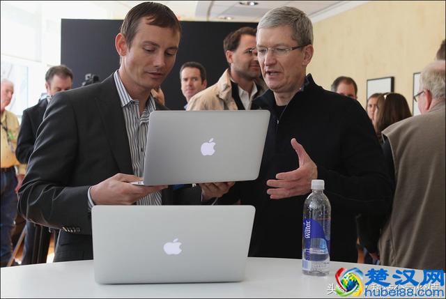 乔布斯后为何他是苹果CEO：7年前备受质疑，如今成就万亿美元市值