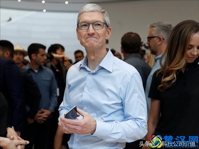 乔布斯后为何他是苹果CEO：7年前备受质疑，如今成就万亿美元市值