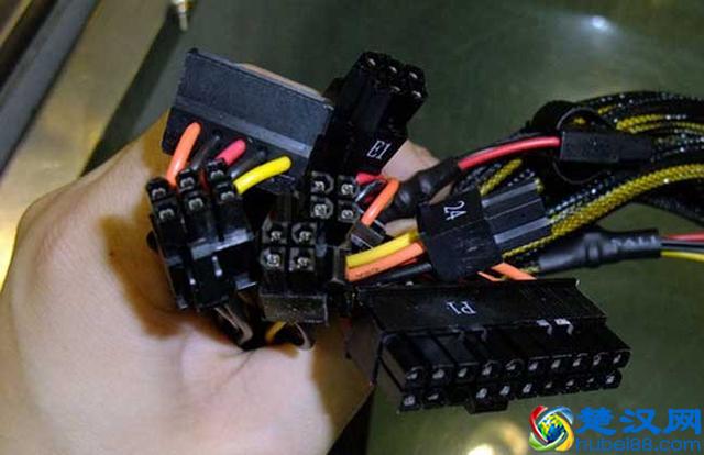 电脑为什么自动关机 常见电脑自动关机的原因