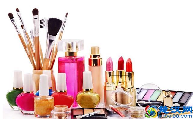 淘宝上卖什么产品最赚钱？我有个朋友一年可以赚10几万