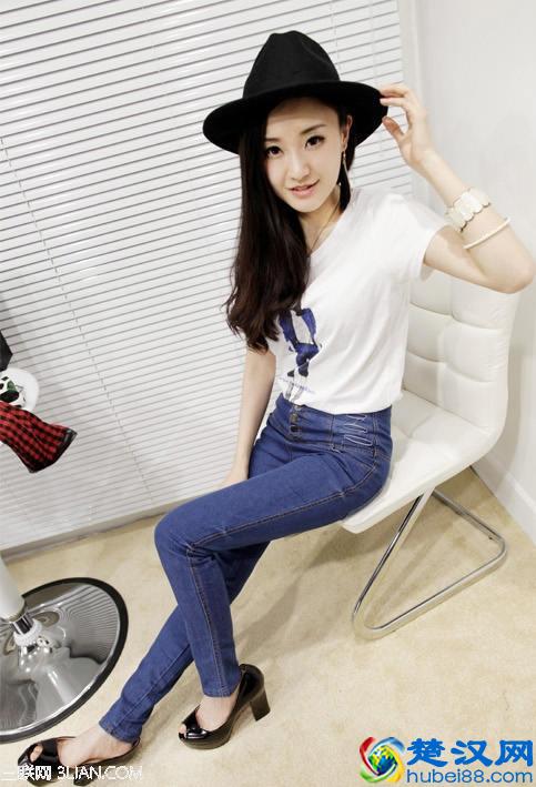 短袖T恤配什么裤子好看？