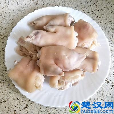 烤猪蹄的做法