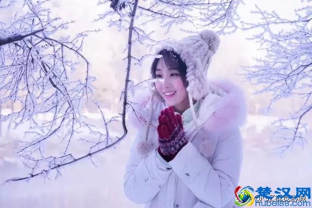 冬天雪景摄影专题：雪景人像拍摄3大风格，让你冬季摄影不慌！