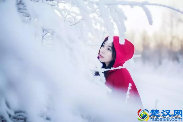 冬天雪景摄影专题：雪景人像拍摄3大风格，让你冬季摄影不慌！