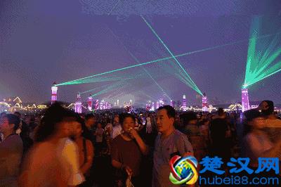 为什么青岛人只爱喝青岛啤酒？