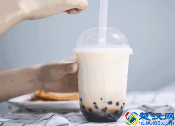 这奶茶能嚼着吃，比外面卖的健康100倍