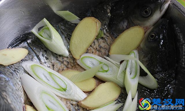 超详细的家庭版自制烤鱼，全是详细细节，做出来味道不输饭店！