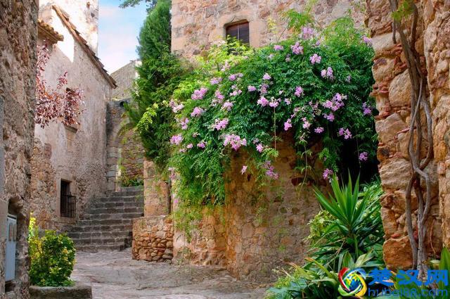 世界很大风景很美，再穷再忙，也要去旅行