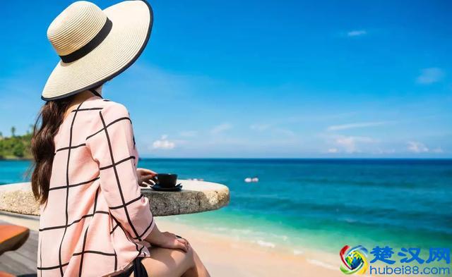 世界很大风景很美，再穷再忙，也要去旅行