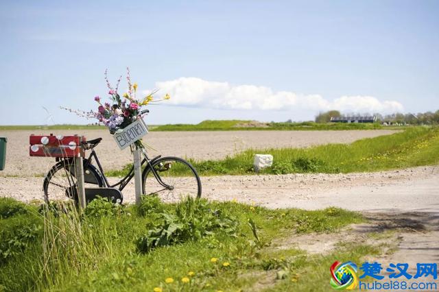 世界很大风景很美，再穷再忙，也要去旅行
