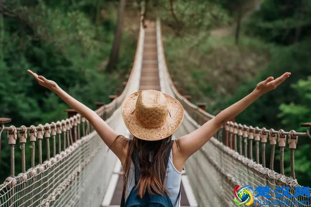 世界很大风景很美，再穷再忙，也要去旅行