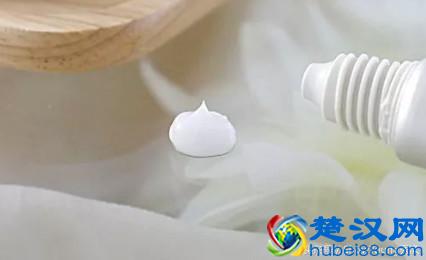 平价眼霜这么多，我只推荐这10支！