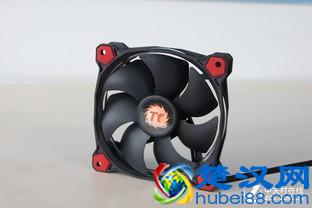 不差钱就拼性能 10款奢华机箱风扇横评