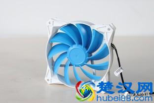 不差钱就拼性能 10款奢华机箱风扇横评