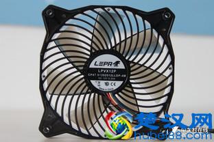 不差钱就拼性能 10款奢华机箱风扇横评