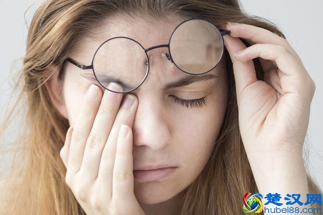 网上配眼镜和店面配眼镜的区别,现在知道还不晚?